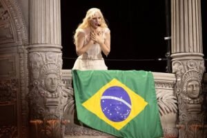 images-68-300x200 Show de Lady Gaga atrai 2,1 milhões de pessoas à orla de Copacabana
