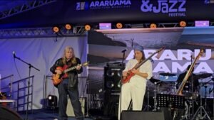 6886e9eb787e3bmhg2_larg-300x169 Araruama Wine Jazz Festival encerra com grandes nomes da música e gastronomia