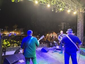 6886e9ed5875a12unr_larg-300x225 Araruama Wine Jazz Festival encerra com grandes nomes da música e gastronomia