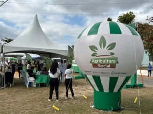83027e0d-bf1e-42c9-9c49-5577afaabd7c-300x225 Araruama recebe 7ª Edição do Programa Agricultura Social com atividades gratuitas