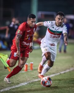 c032f014-b49c-4fee-9842-e73e455b83c7-240x300 Maricá F.C empata com a Portuguesa e se despede da Copa Rio