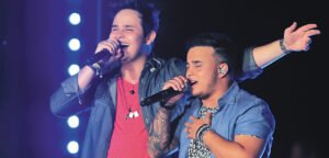 matheus-kauan-300x144 Expo Araruama 2025 traz grandes shows de Felipe Ret, João Gomes, Ferrugem e Matheus e Kauan
