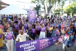 69907b91175cedw14x_larg-300x200 Carnaval Araru 2026 chega ao fim com sucesso de público