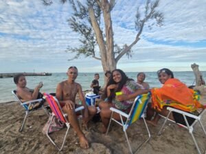 6995c7fb6219ciz8hf_larg-300x225 Carnaval Araru 2026 chega ao fim com sucesso de público