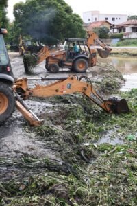 WhatsApp-Image-2026-02-24-at-12.28.32-200x300 Prefeitura mantém equipes em campo e reforça ações preventivas diante de alerta da Defesa Civil RJ