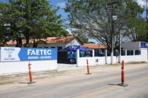 WhatsApp-Image-2026-03-05-at-20.44.08-1-300x200 Governo do Estado e Prefeitura de Araruama inauguram nova unidade da Faetec em São Vicente