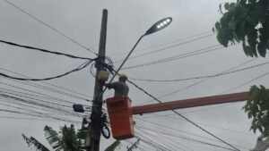 WhatsApp-Image-2026-03-16-at-12.06.05-300x169 Prefeitura aprimora iluminação pública com lâmpadas de maior potência em vias estratégicas da cidade