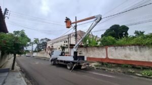WhatsApp-Image-2026-03-16-at-12.06.06-300x169 Prefeitura aprimora iluminação pública com lâmpadas de maior potência em vias estratégicas da cidade