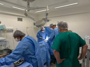 WhatsApp-Image-2026-03-22-at-01.50.57-300x225 Mutirão de cirurgias de vesícula realiza 16 procedimentos em Araruama