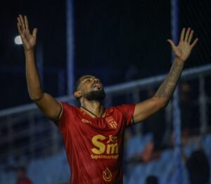MAIA9500.JPG-2-1-300x262 Com gol de Paulo César, Maricá FC conquista primeira vitória no Carioca A2