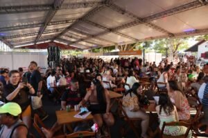 WhatsApp-Image-2026-05-07-at-14.57.52-1-300x200 II Festival Gastronômico de Araruama movimenta até R$ 700 mil e eleva turismo na Região dos Lagos