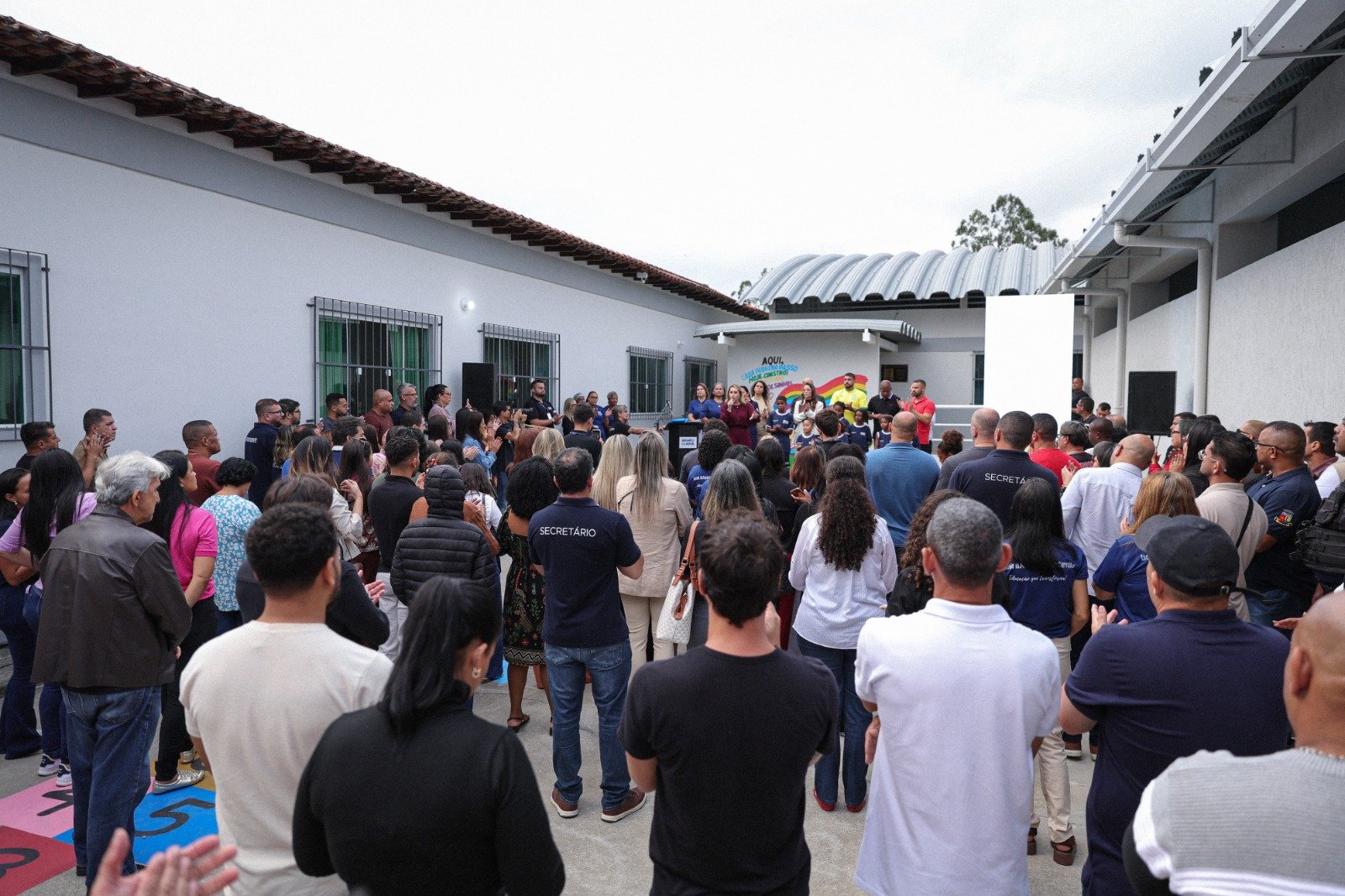 WhatsApp-Image-2026-06-16-at-08.38.21 Prefeitura de Araruama entrega nova quadra e revitalização completa da Escola Municipal Faustina, em São Vicente