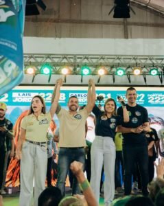 WhatsApp-Image-2026-08-30-at-20.16.46-239x300 Luciana Polati reforça união das mulheres na política durante lançamento da campanha de Laís Jordy em Niterói