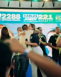 WhatsApp-Image-2026-08-30-at-20.16.47-1-238x300 Luciana Polati reforça união das mulheres na política  durante lançamento da campanha de Laís Jordy em Niterói