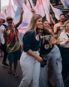 WhatsApp-Image-2026-08-30-at-20.16.47-2-239x300 Luciana Polati reforça união das mulheres na política  durante lançamento da campanha de Laís Jordy em Niterói