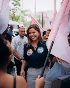 WhatsApp-Image-2026-08-30-at-20.16.47-238x300 Luciana Polati reforça união das mulheres na política  durante lançamento da campanha de Laís Jordy em Niterói